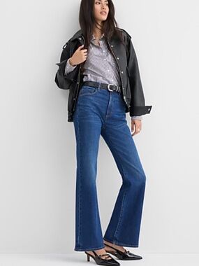 LOFT Relaxed Flare Jeans 28/6 Stretch High Rise Medium Wash Whiskering NEW NWT